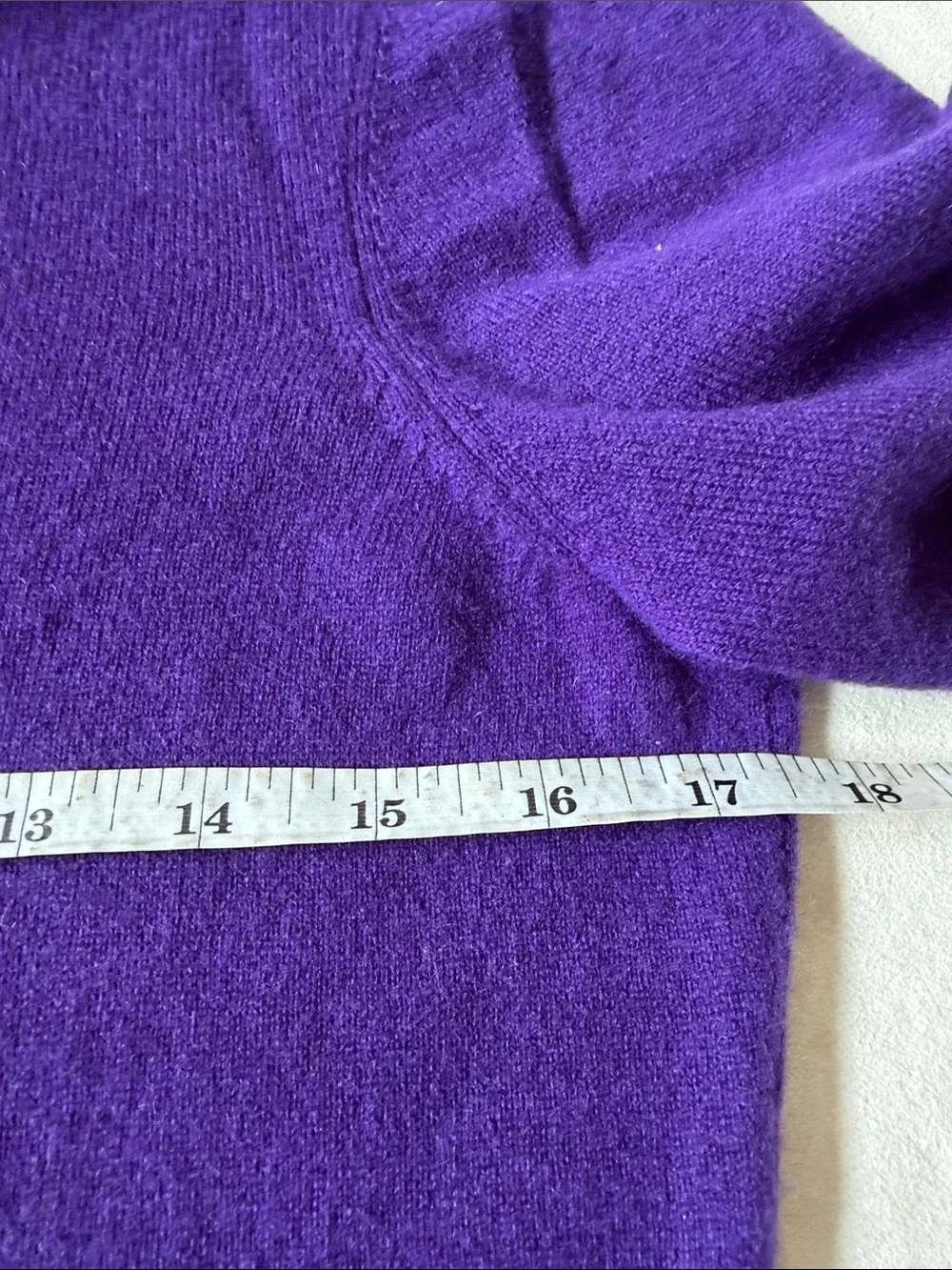 Elie Tahari 100% Cashmere Vibrant Purple Turtleneck Sweater | Luxe Knit